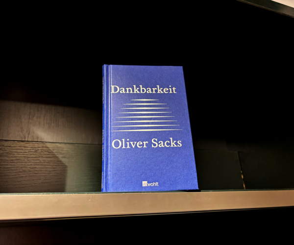 Oliver Sacks’ letztes Buch «Dankbarkeit» ist zwar dünn, jedoch voller Witz und Tiefe. Bild: zvg