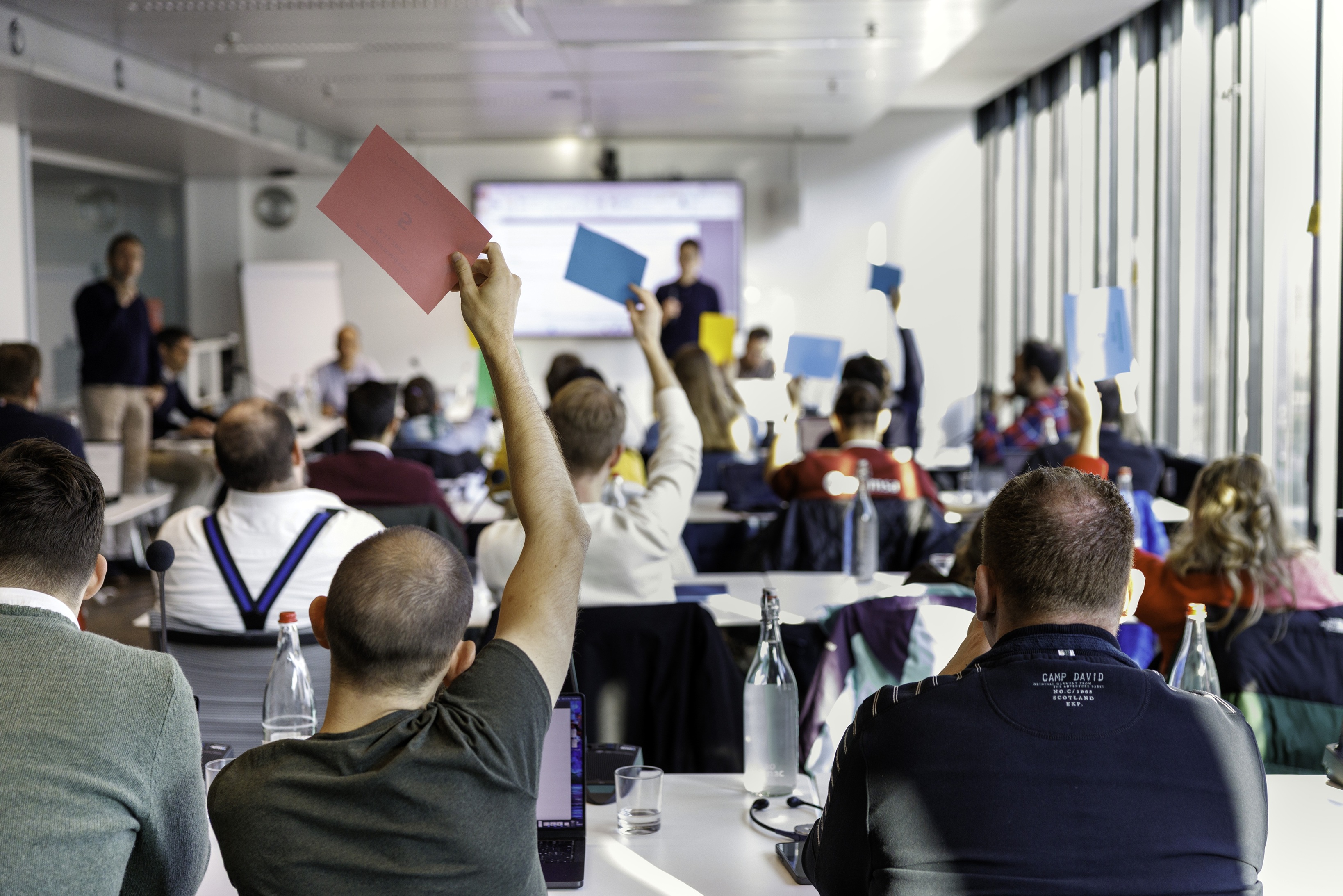 Die Sektionsdelegierten stimmten unter anderem über das Budget und das weitere Vorgehen im Strategieprozess ab. Bild: Severin Nowacki